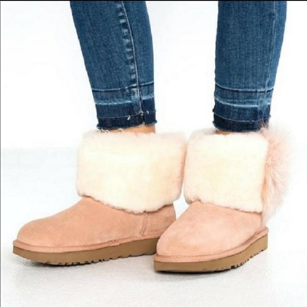 UGG Classic Mini Wisp Boot - Picture 7 of 7